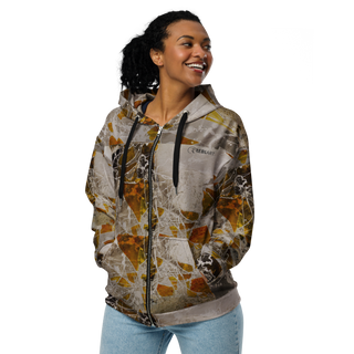 ERDGEWEBE Unisex Zip-Hoodie von REBL ART, an einer Frau von vorn